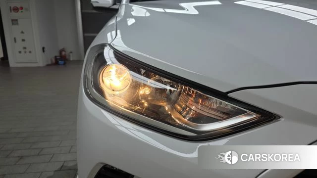 Hyundai Avante AD id 4746809 из Кореи 14