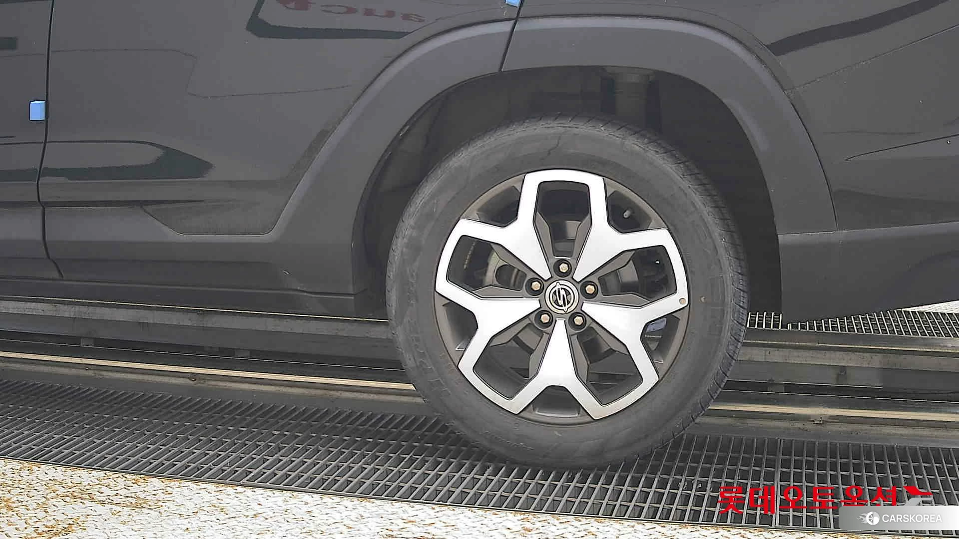 SsangYong Torres id 4990101 из Кореи 14