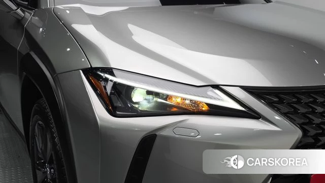 Lexus UX250h id 5033686 из Кореи 14