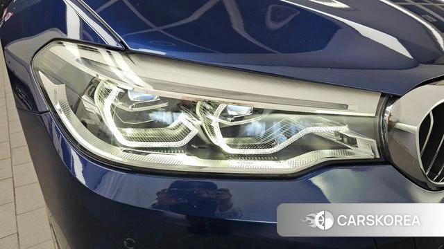 BMW 5 Series (G30) id 5041301 из Кореи 14