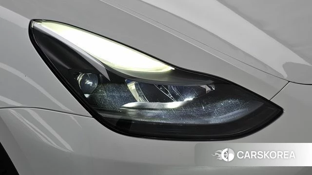 Tesla Model Y id 5039717 из Кореи 14