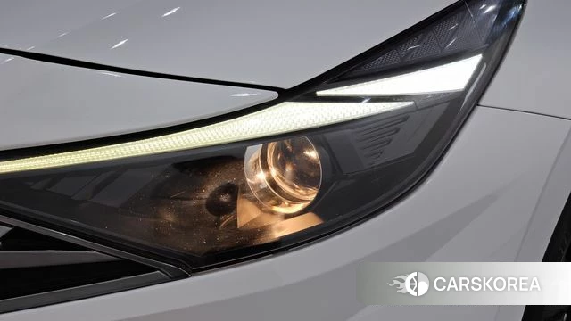 Hyundai Avante Hybrid (CN7) id 5022434 из Кореи 14