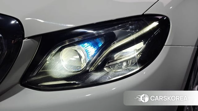Mercedes-Benz E-Class W213 id 4987944 из Кореи 14