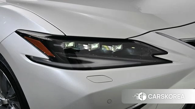 Lexus ES300h 7th generation id 5039569 из Кореи 14
