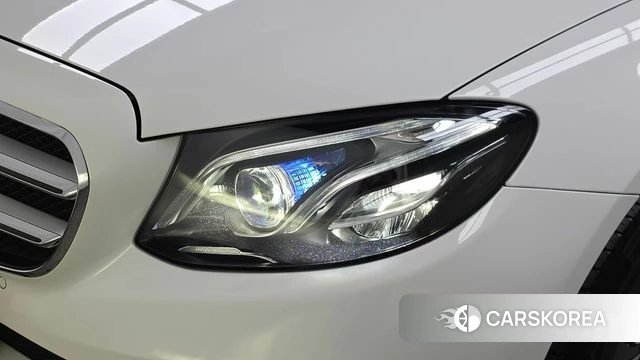 Mercedes-Benz E-Class W213 id 5047979 из Кореи 14