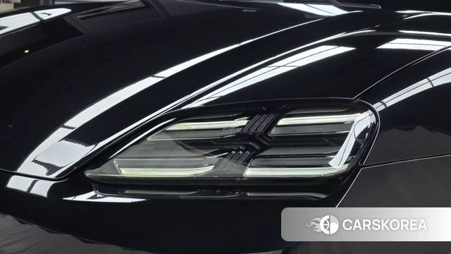 Porsche Makan EV id 4778177 из Кореи 14