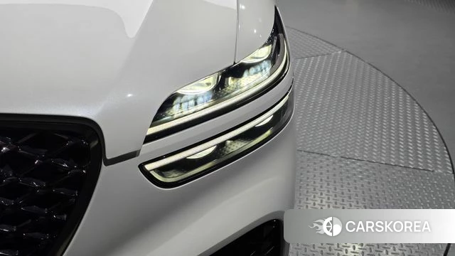 Genesis GV70 id 4942806 из Кореи 14
