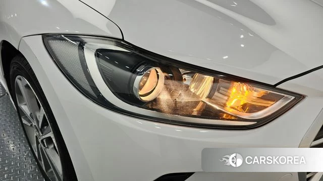 Hyundai Avante AD id 4728262 из Кореи 14