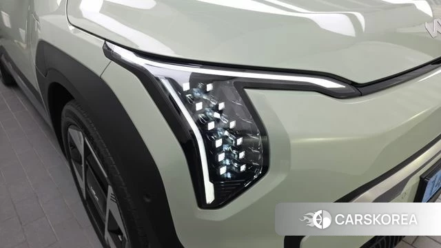 Kia EV3 id 5016119 из Кореи 14
