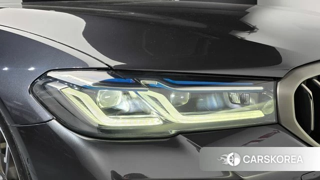 BMW 5 Series (G30) id 4966420 из Кореи 14