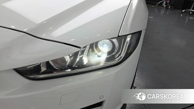 Jaguar XE id 4931183 из Кореи 14