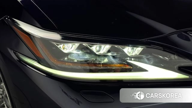 Lexus ES300h 7th generation id 4967383 из Кореи 14