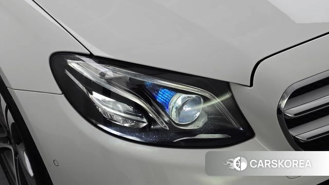 Mercedes-Benz E-Class W213 id 5023832 из Кореи 14