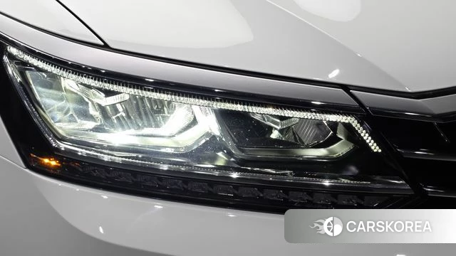 Volkswagen The New Passat id 4983112 из Кореи 14