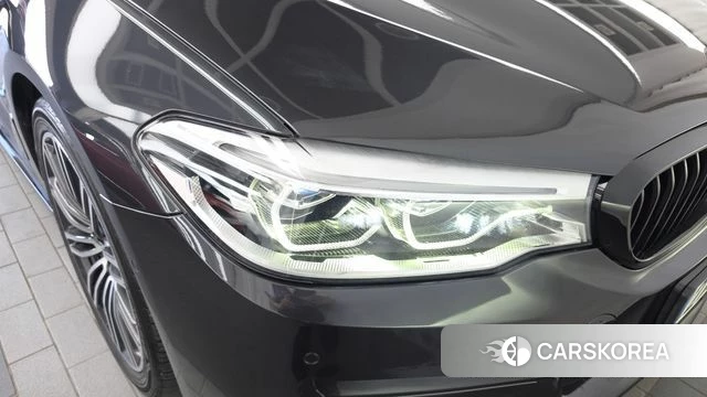 BMW 5 Series (G30) id 4959852 из Кореи 14