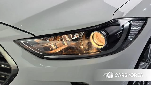 Hyundai Avante AD id 4998773 из Кореи 14