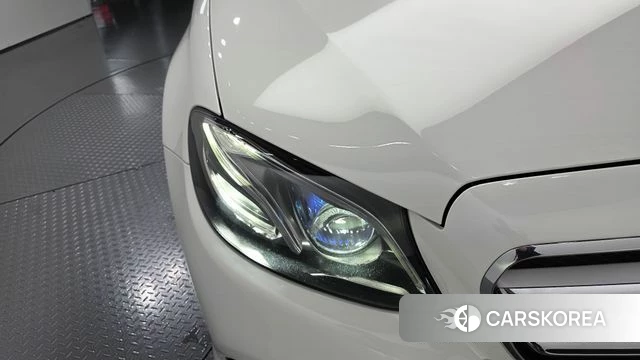 Mercedes-Benz E-Class W213 id 5054372 из Кореи 14