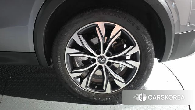 Infiniti QX30 id 4882137 из Кореи 14