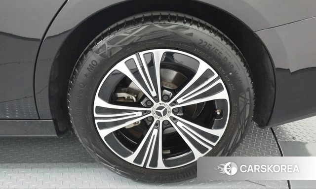 Mercedes-Benz E-Class W214 id 4990649 из Кореи 14