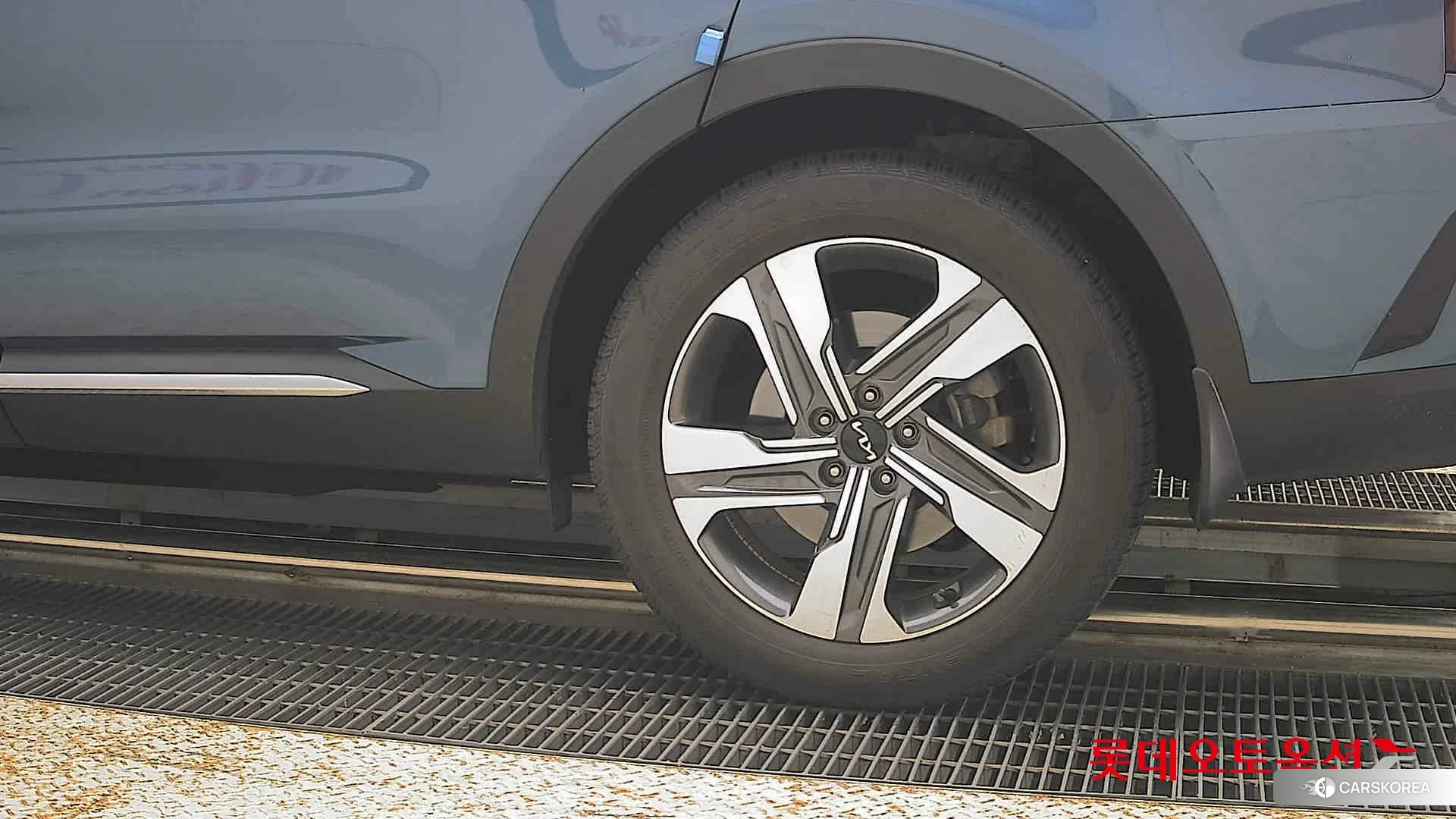 Kia Sorento Hybrid id 4984576 из Кореи 13