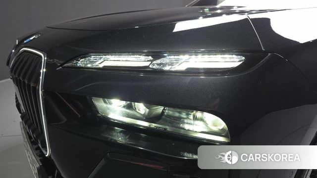 BMW 7 Series (G70) id 5021528 из Кореи 14
