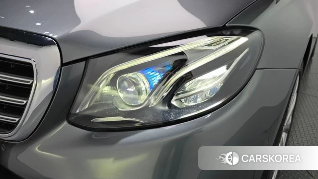 Mercedes-Benz E-Class W213 id 4960445 из Кореи 14
