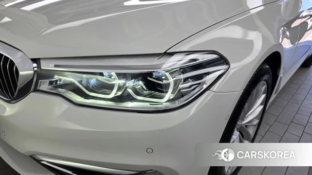 BMW 5 Series (G30) id 4943712 из Кореи 14