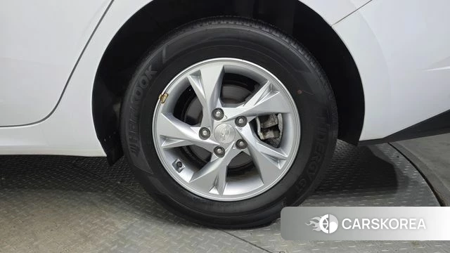 Hyundai Avante (CN7) id 5013063 из Кореи 14
