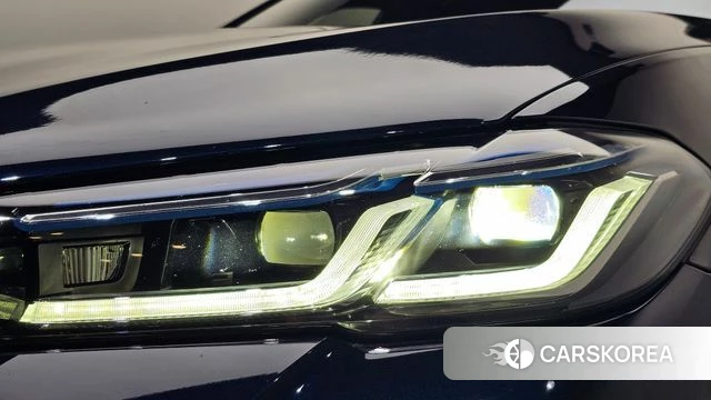 BMW 5 Series (G30) id 4996732 из Кореи 14