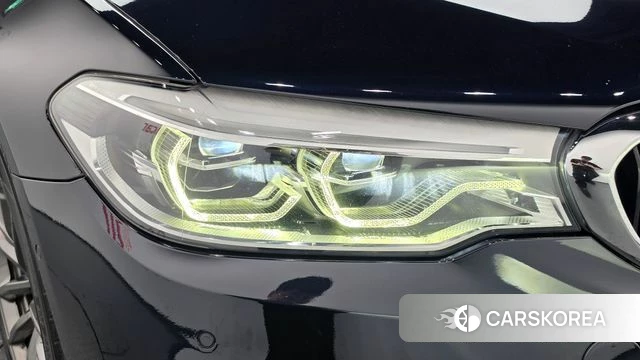 BMW 5 Series (G30) id 4988426 из Кореи 14