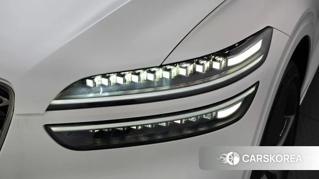Genesis GV70 id 5011131 из Кореи 14