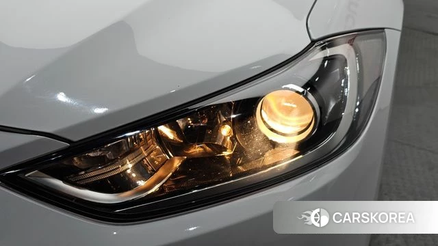 Hyundai Avante AD id 4998927 из Кореи 14