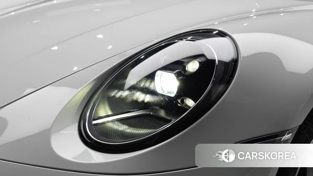 Porsche 911(992) id 5018273 из Кореи 14