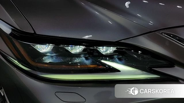 Lexus ES300h 7th generation id 4918705 из Кореи 14