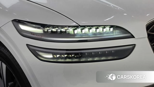 Genesis GV70 id 4995753 из Кореи 14