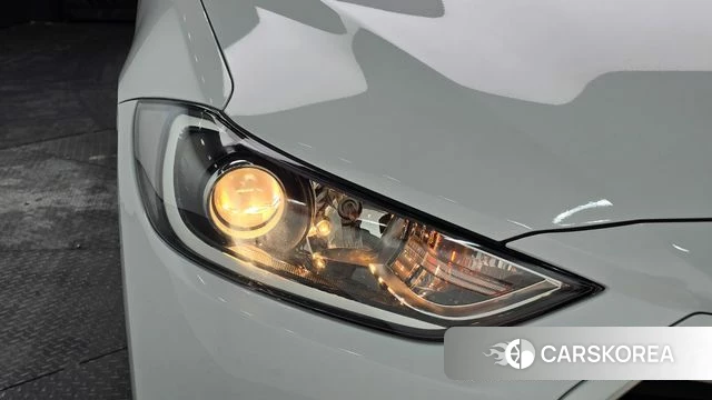 Hyundai Avante AD id 5029338 из Кореи 14