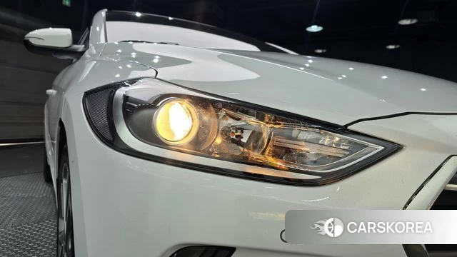 Hyundai Avante AD id 5042255 из Кореи 14