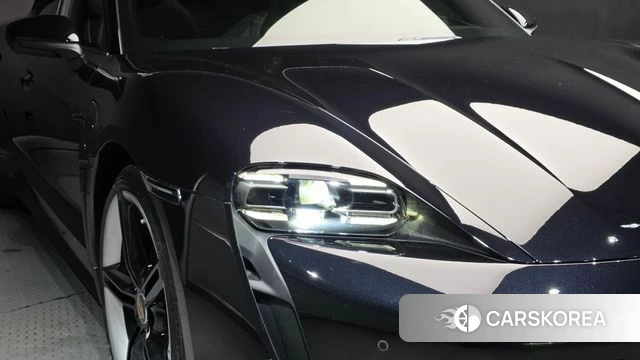 Porsche Taycan id 5016393 из Кореи 14