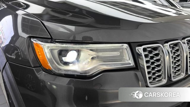 Jeep Grand Cherokee id 5003361 из Кореи 14