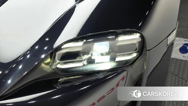 Porsche Taycan id 5027689 из Кореи 14