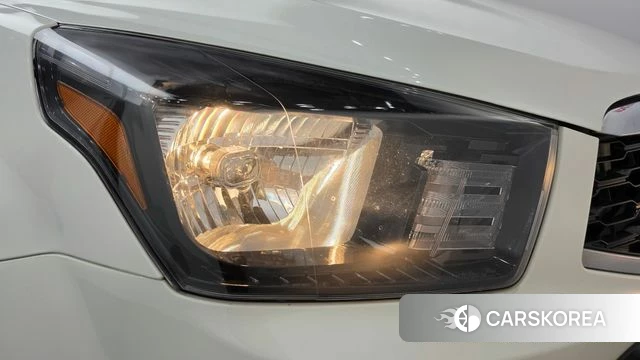 Ssangyong The New Korando Sports id 5048729 из Кореи 14