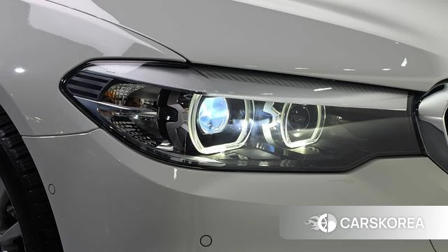 BMW 5 Series (G30) id 4952556 из Кореи 14