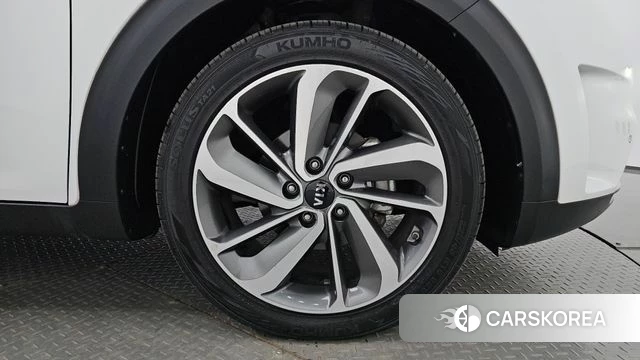 Kia Niro id 5004508 из Кореи 14