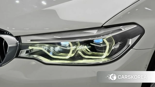 BMW 5 Series (G30) id 4967605 из Кореи 14