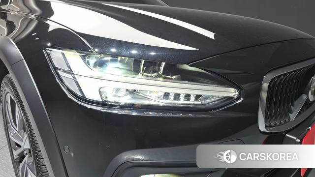 Volvo V90 Cross-Country id 4990903 из Кореи 14