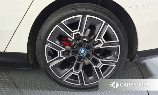 BMW i5 (G60) id 5046020 из Кореи 14
