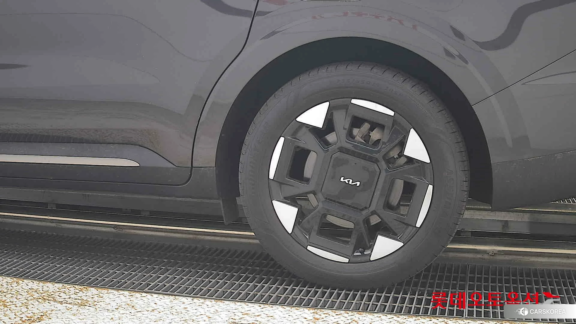 Kia Carnival Hybrid id 4990053 из Кореи 14