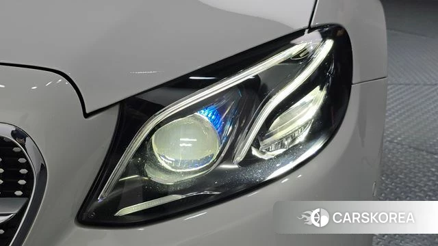Mercedes-Benz E-Class W213 id 4953100 из Кореи 14