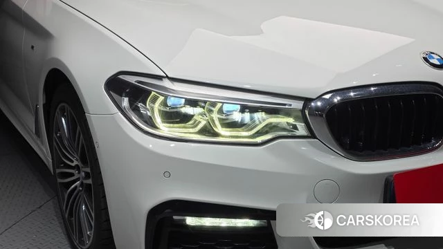 BMW 5 Series (G30) id 4967664 из Кореи 14