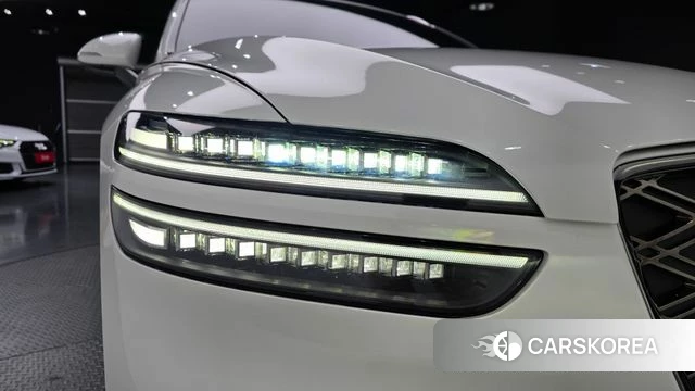 Genesis GV70 id 5025986 из Кореи 14